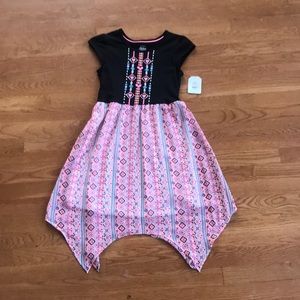 This a very Beautiful dress bought from JCpenny!